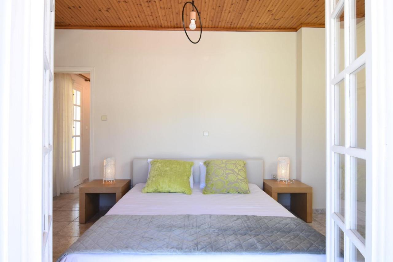 The Yellow Art Home Kalamata Extérieur photo