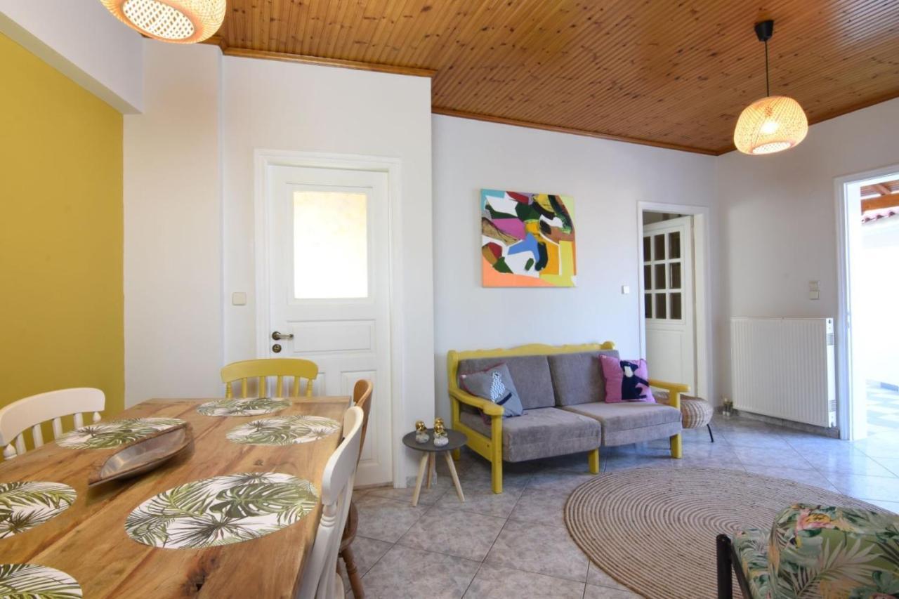 The Yellow Art Home Kalamata Extérieur photo